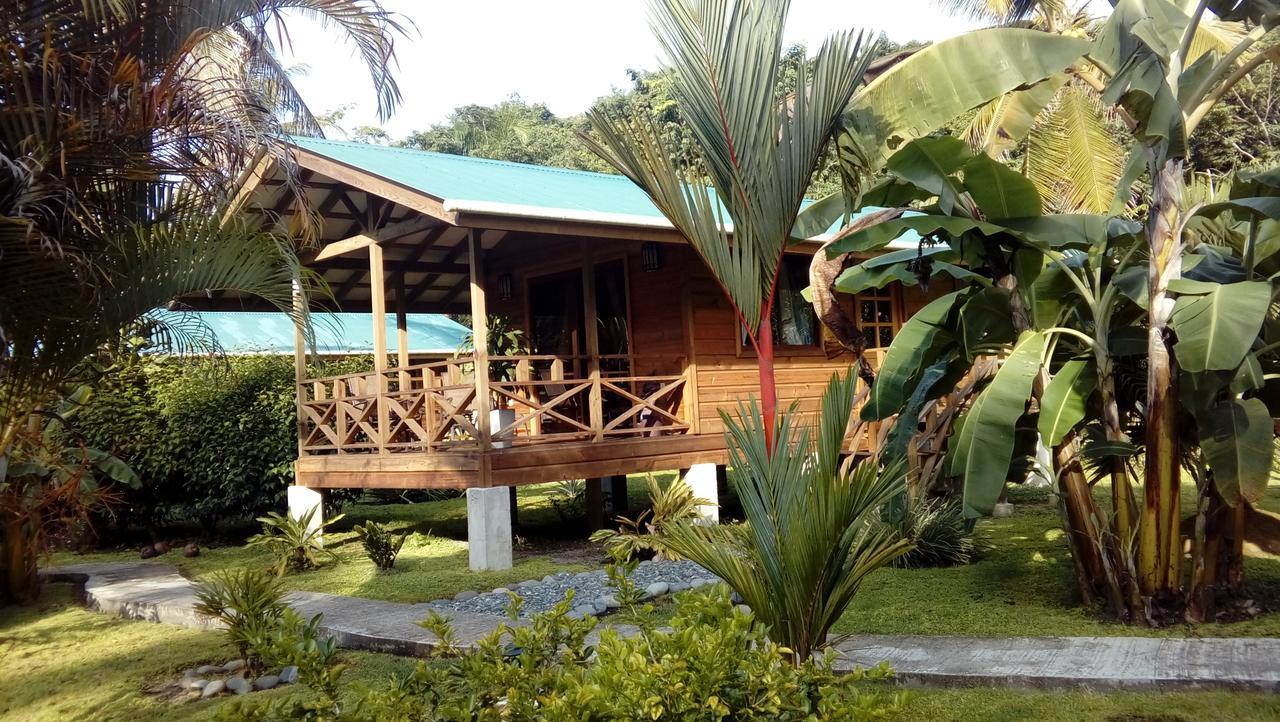 J And H Garden Cabinas Bocas Town Kültér fotó