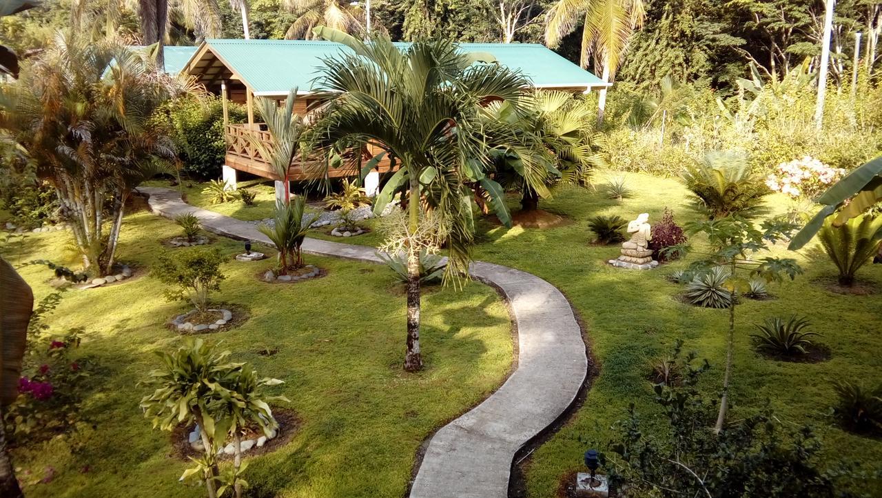 J And H Garden Cabinas Bocas Town Kültér fotó