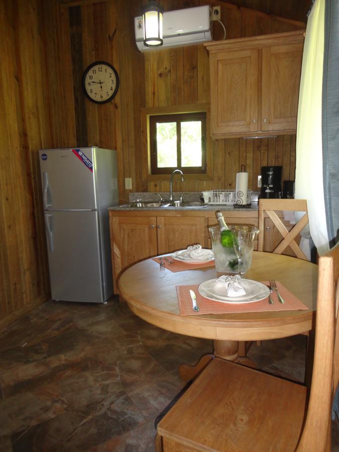 J And H Garden Cabinas Bocas Town Kültér fotó