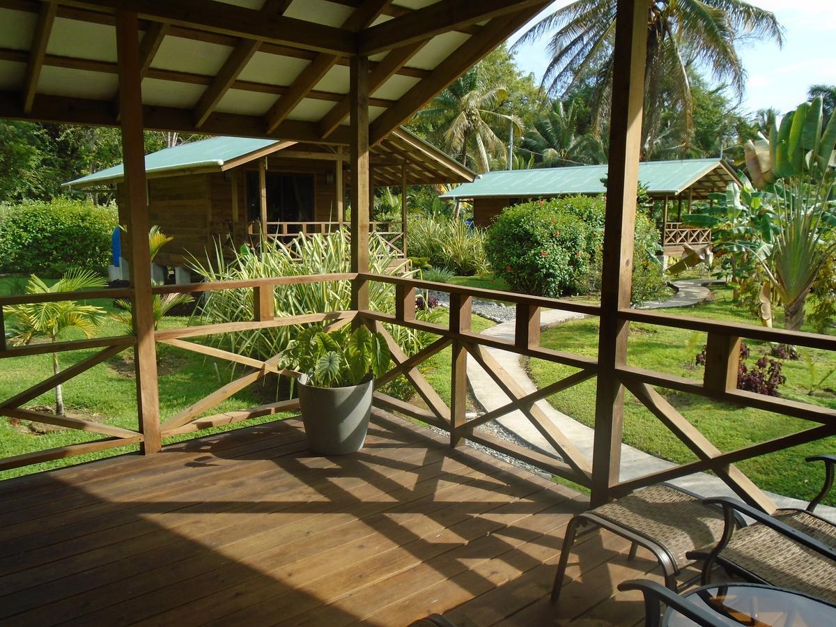J And H Garden Cabinas Bocas Town Kültér fotó