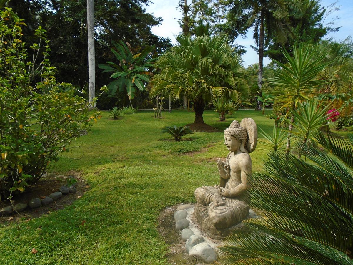 J And H Garden Cabinas Bocas Town Kültér fotó